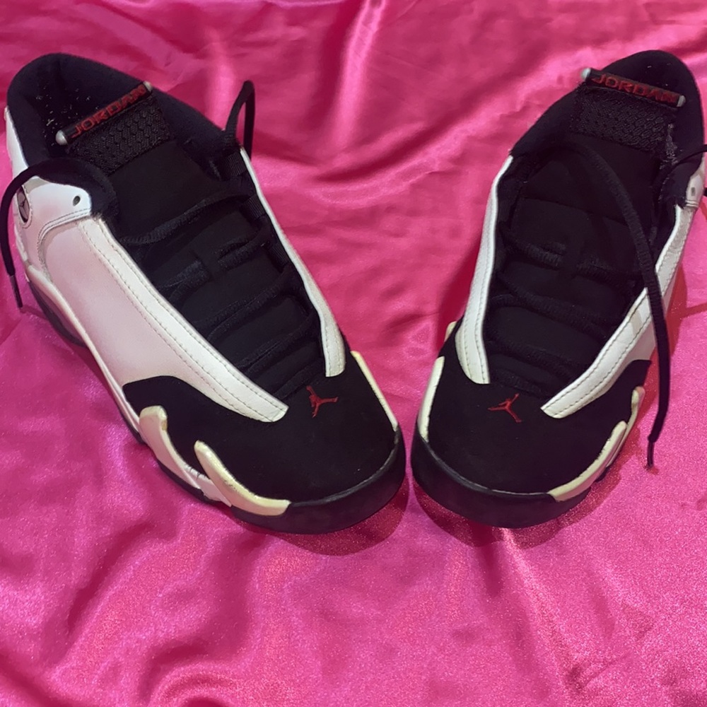 White and Black Jordan’s - Picture 5 of 5